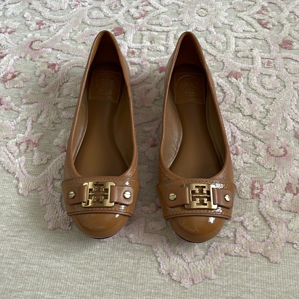 Tory Burch ballerina patent dark beige 5